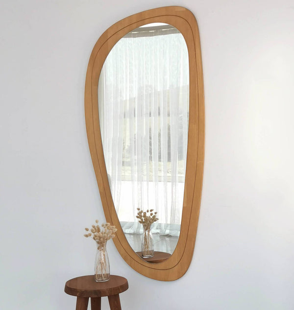 Gozos Moderner Holzrahmen Denia Spiegel - Wandspiegel groß mit 3 cm breiter Unterseite und inklusive Montagematerial - Maße 120 x 57 - Asymmetrischer Spiegel ideal als Dekorationsobjekt